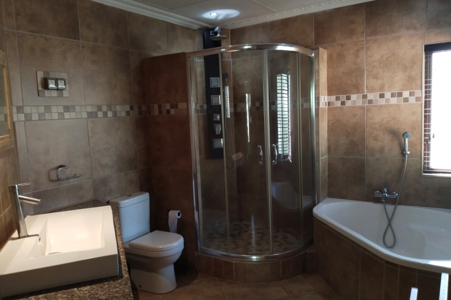 2 Bedroom Property for Sale in Mount Amanzi North West